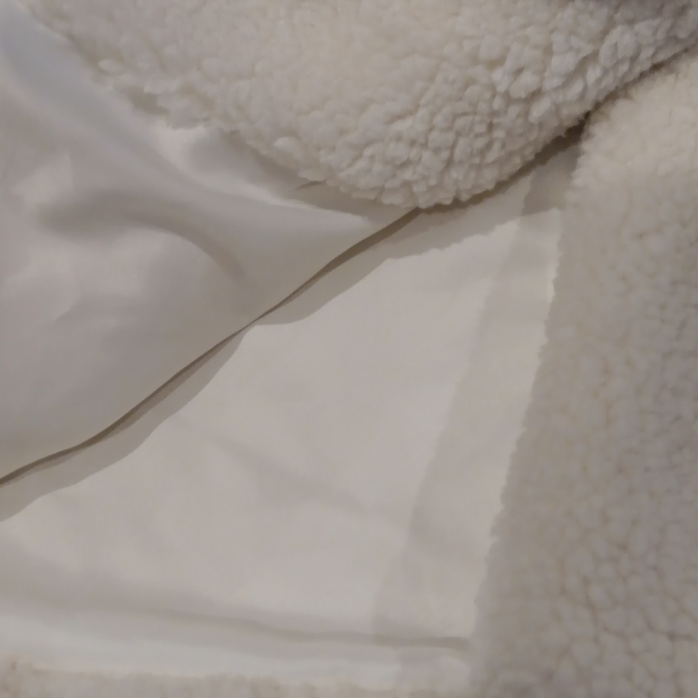 Sherpa coat. Sixe xl - Picture 5 of 5